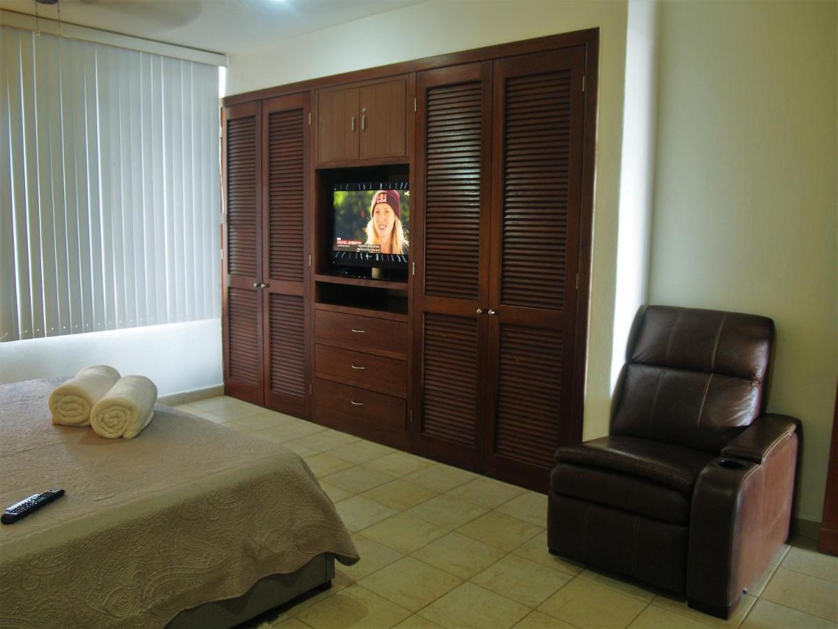 Beachfront Apartment Your Home In Cozumel Bagian luar foto