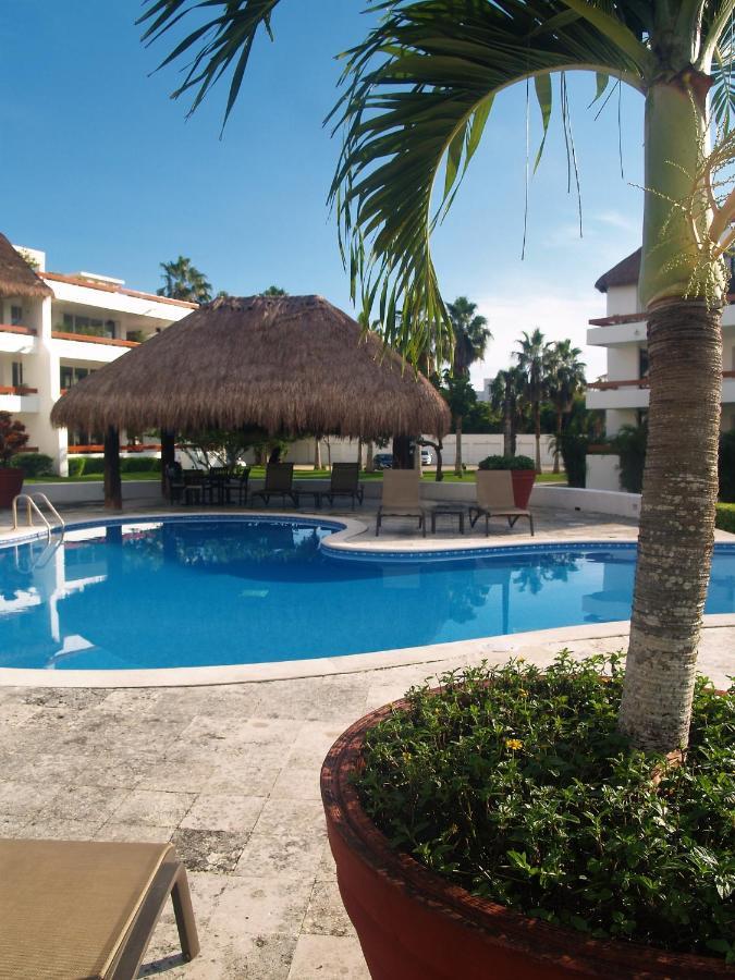 Beachfront Apartment Your Home In Cozumel Bagian luar foto